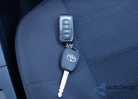 2016 Toyota Corolla Le из США, поврежденный, VIN 2T1BURHE4GC554935